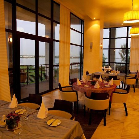 Hotel El Farouk Bamako Bagian luar foto